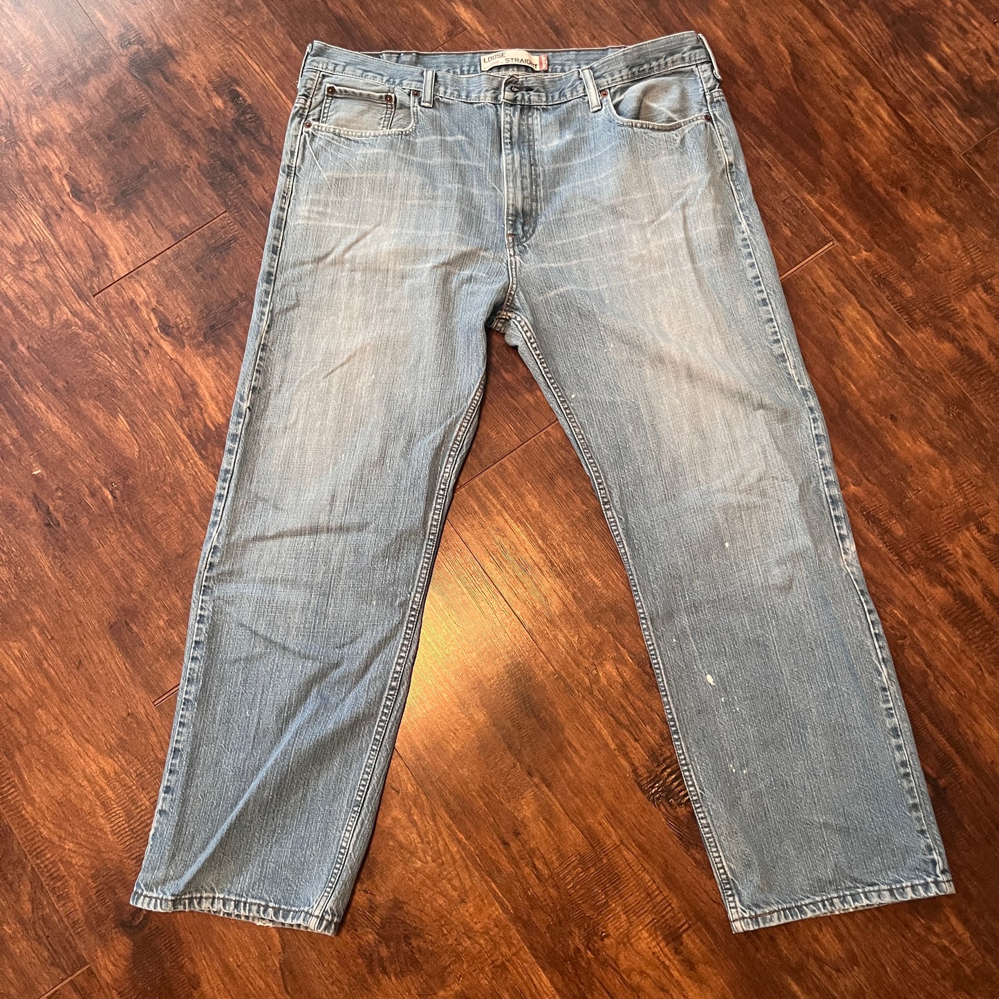 Vintage Levis 569 Light Wash Jeans (W40xL32)