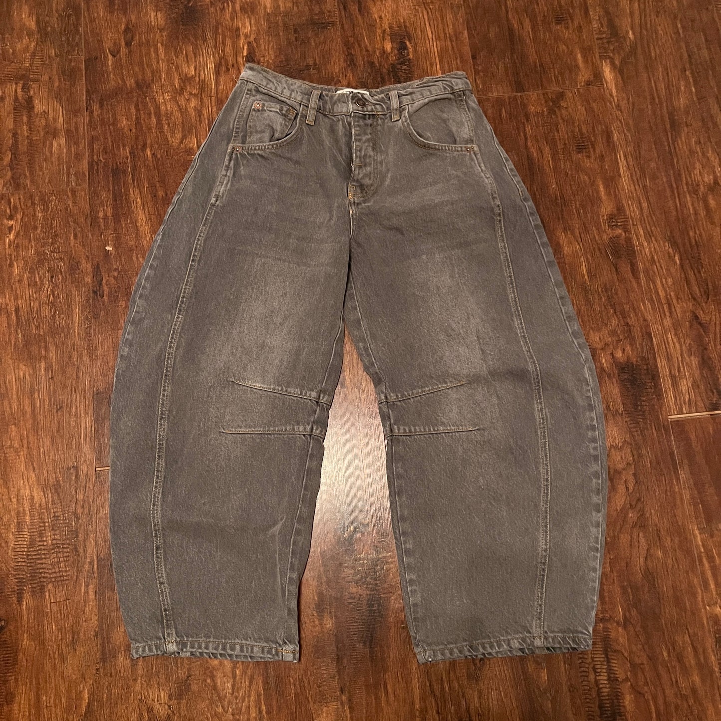 Free People Grey Barrel Jeans (Women's 26S)