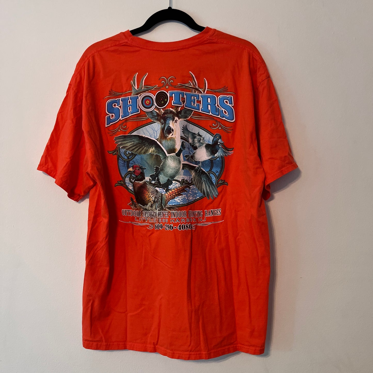 Vintage Shooters Wildlife Graphic Tee (XL)