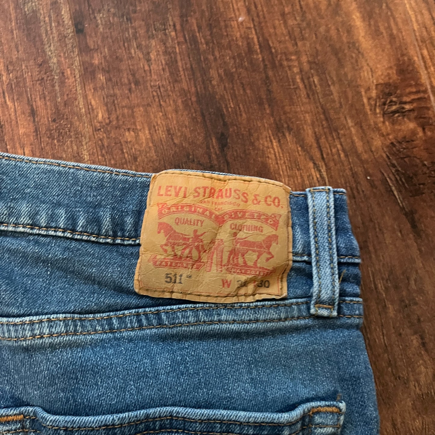 Vintage Levis 511 Mid Wash Jeans (W31xL30)