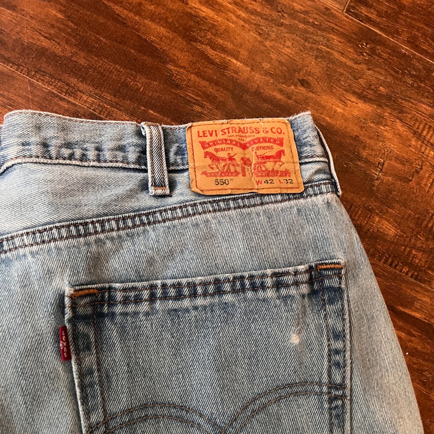 Vintage Levis 550 Light Blue Jeans (W42xL32)