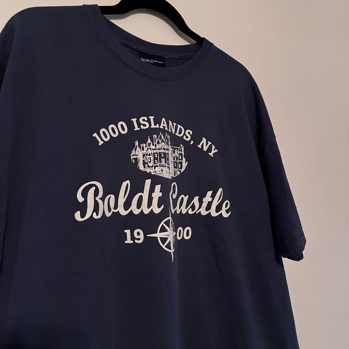 Vintage 1000 Islands, NY Boldt Castle Tee (L)