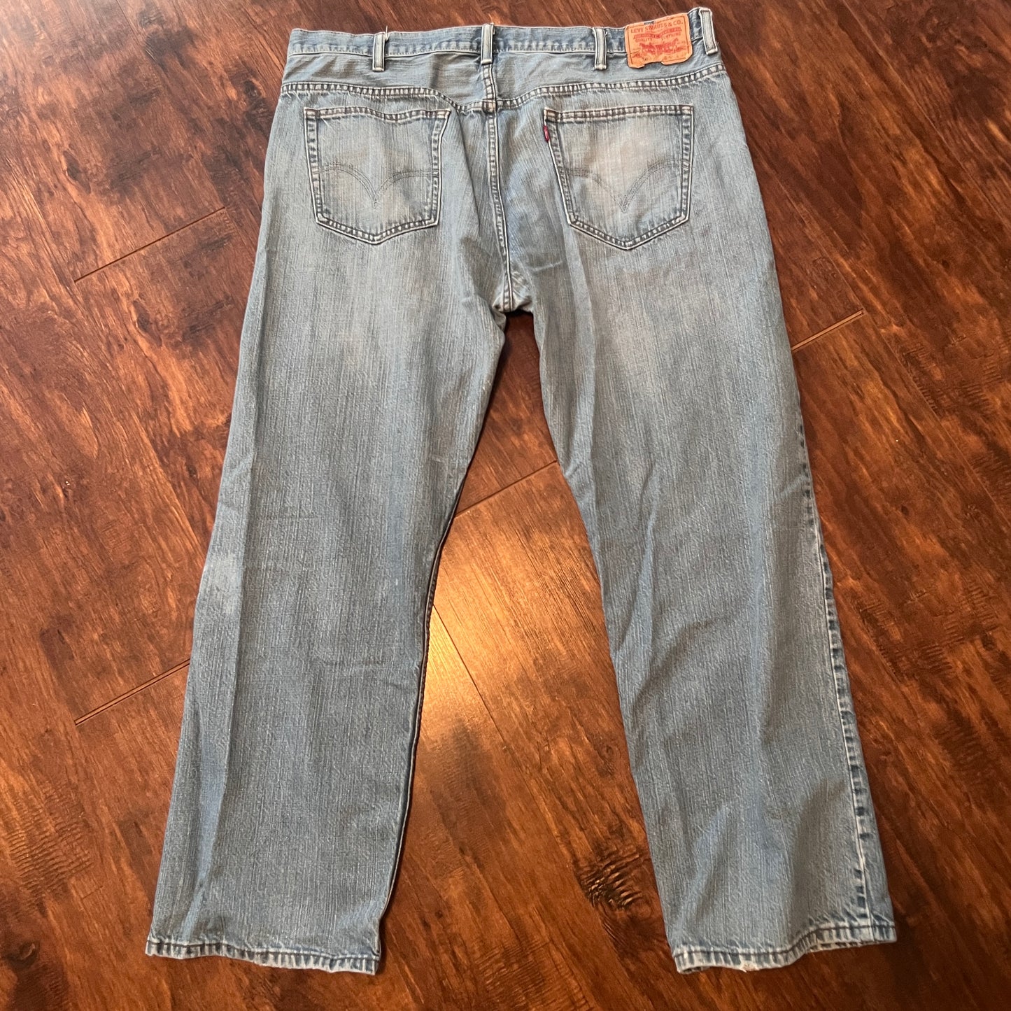 Vintage Levis 569 Light Wash Jeans (W40xL32)